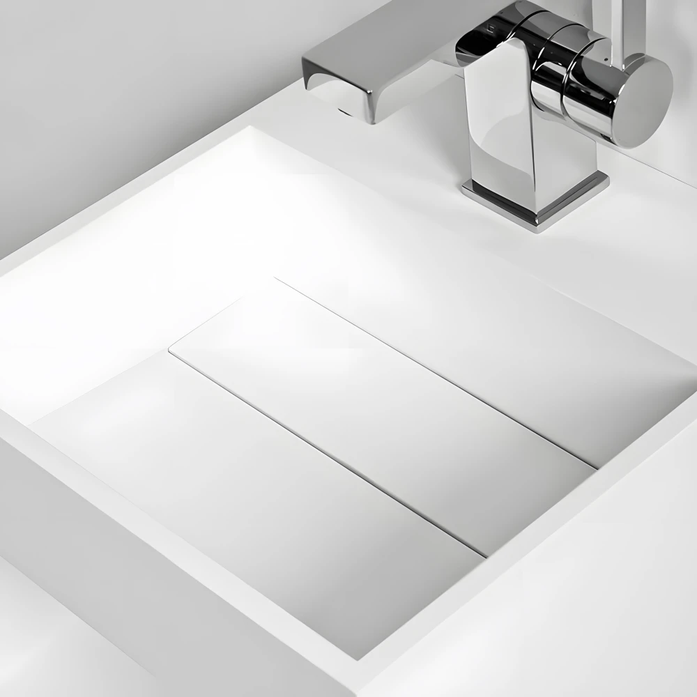 Plaque rectangulaire (amovible) pour une évacuation invisible